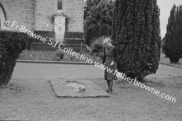 MISS THORPE AT FR.BERMINGHAM'S GRAVE